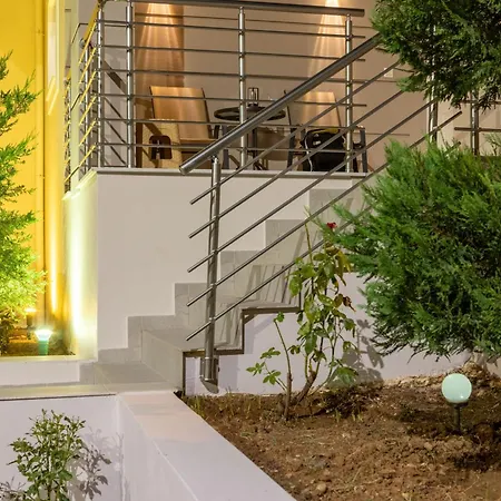 Διαμέρισμα Effie's *